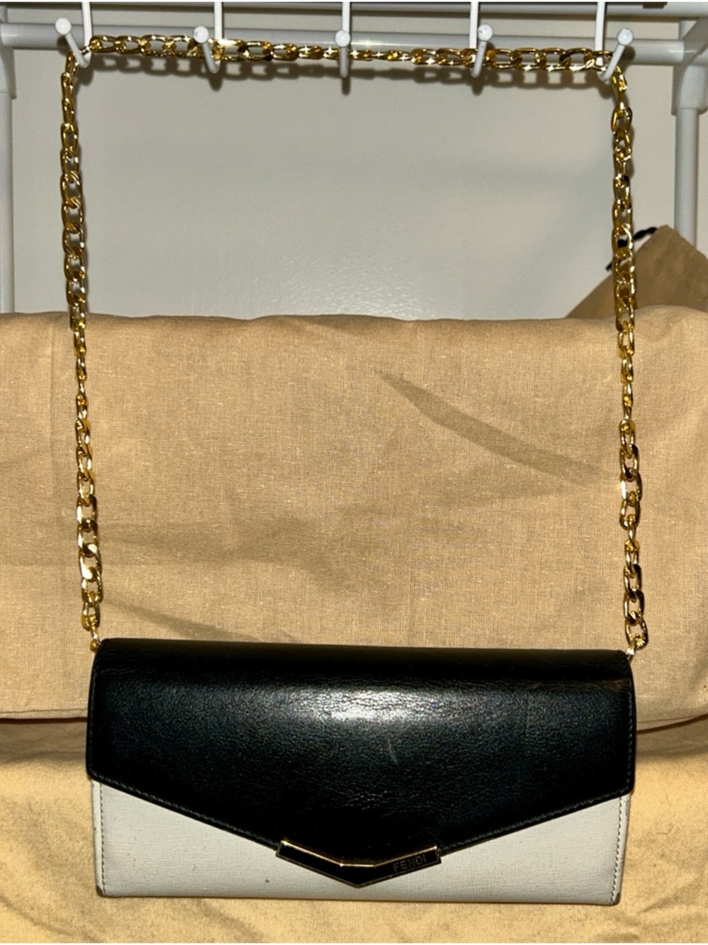 Fendi Black Leather V-Detail Wallet - Picture 12 of 12